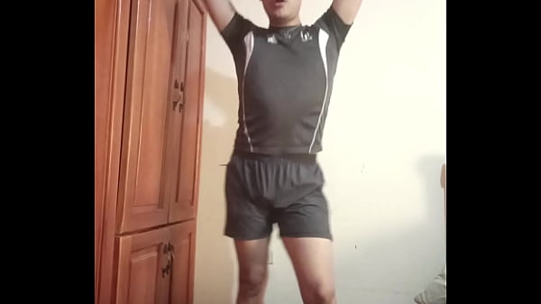 GAY PASIVO BOTANDO LECHE DEL CULO ECUADOR