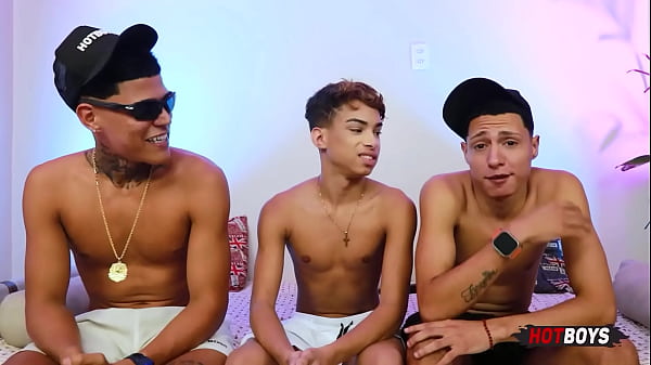 Novinho dando pros dotados